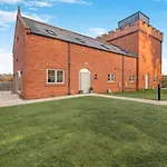 2 Bed In Oc-c34637