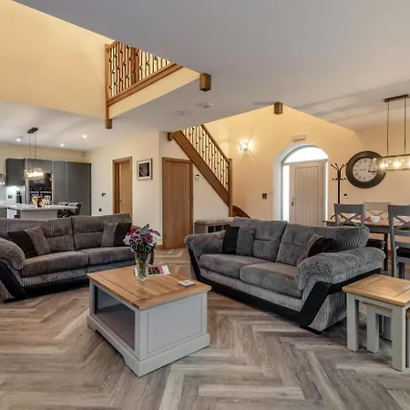 Holiday home 2 Bed In Oc-c34637 *