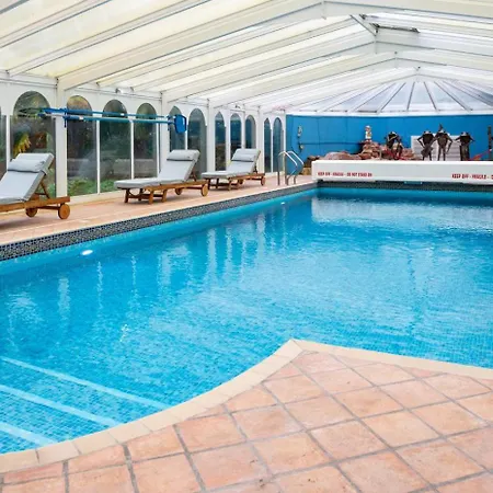 بيت للعطل 2 Bed In Oc-c34637 *